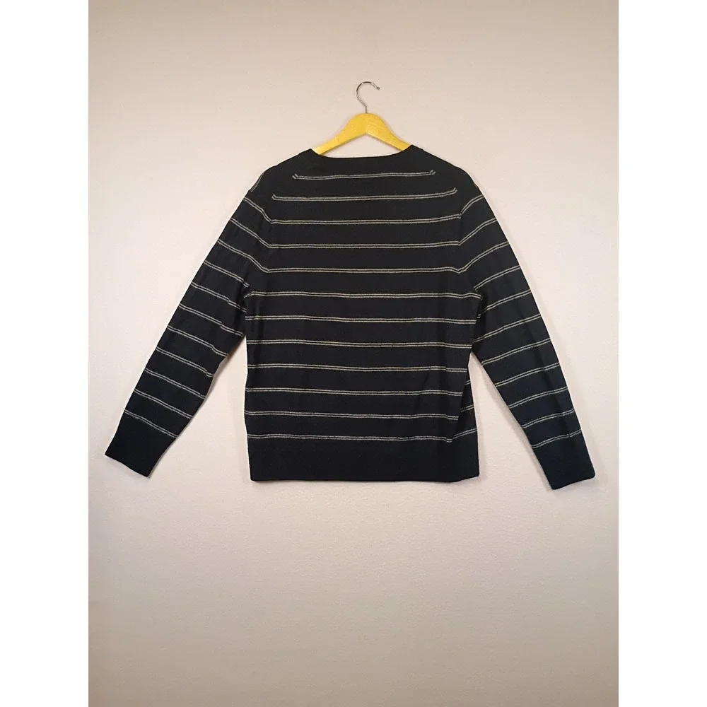 Classic Preppy Banana Republic Mens Large Navy Blue Striped Merino Wool Sweater